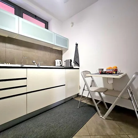 Lejlighed Ai Monopoli,design In Centro Vicino Metro Palermo