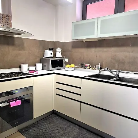 Ai Monopoli,design In Centro Vicino Metro Lejlighed Palermo